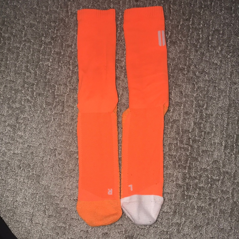 Men’s Nobull socks